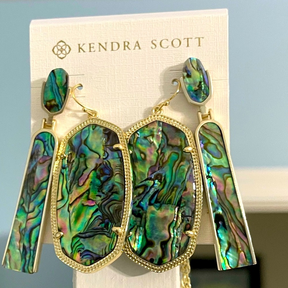 Kendra Scott necklace & earrings.